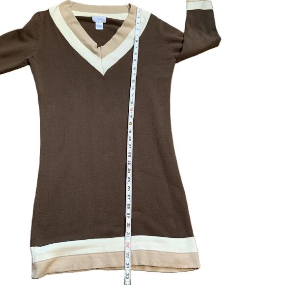 K. Jordan Brown Cream V Neck Long Sleeve Sweater Dress Size Medium - Picture 8 of 12
